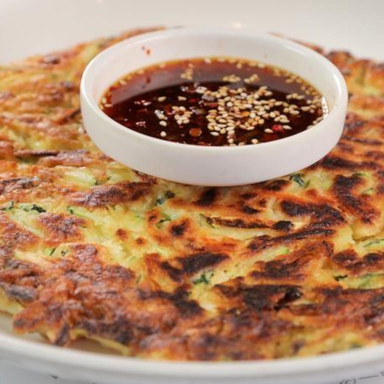 Delicious Seafood Pancake: A Korean BBQ Favorite